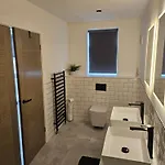 Luxury 3 Bed Next To Centre