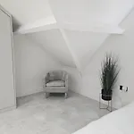 شقة Luxury 3 Bed Next To Centre