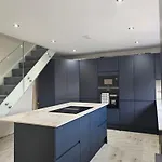 Luxury 3 Bed Next To Centre ليدز