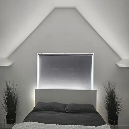 Luxury 2 Bed Next To Centre *