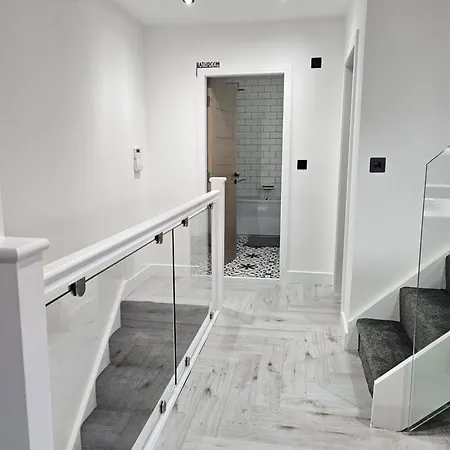 Luxury 3 Bed Next To Centre Apartamento