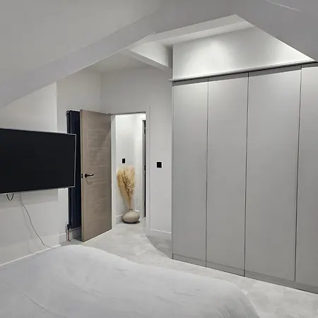 Luxury 3 Bed Next To Centre Leeds (West Yorkshire)