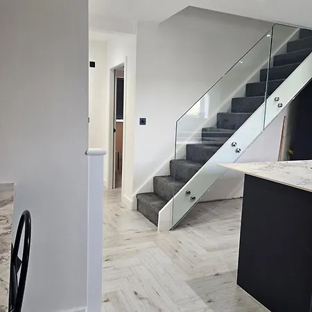 Luxury 3 Bed Next To Centre Apartamento *