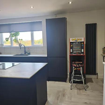 Luxury 3 Bed Next To Centre