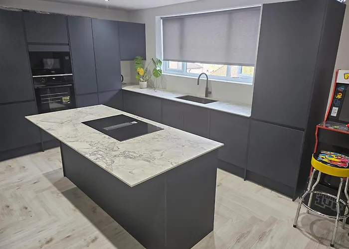 Apartment Luxury 3 Bed Next To Centre