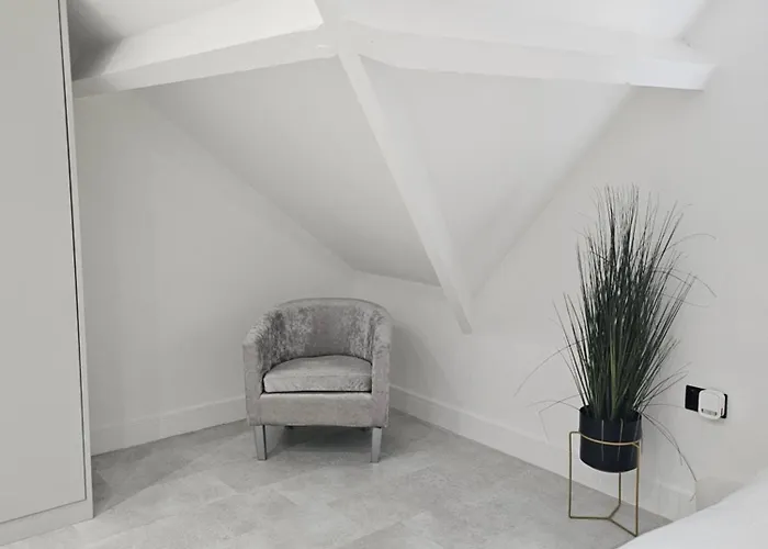 Apartment Luxury 3 Bed Next To Centre