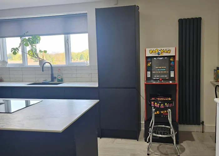 Luxury 3 Bed Next To Centre