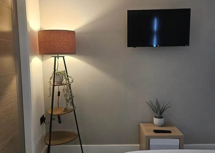 Luxury 3 Bed Next To Centre *